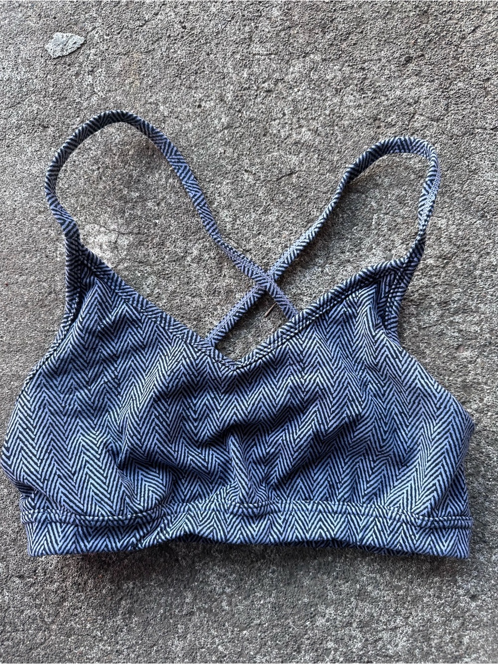 Chevron Print Strappy Sports Bra